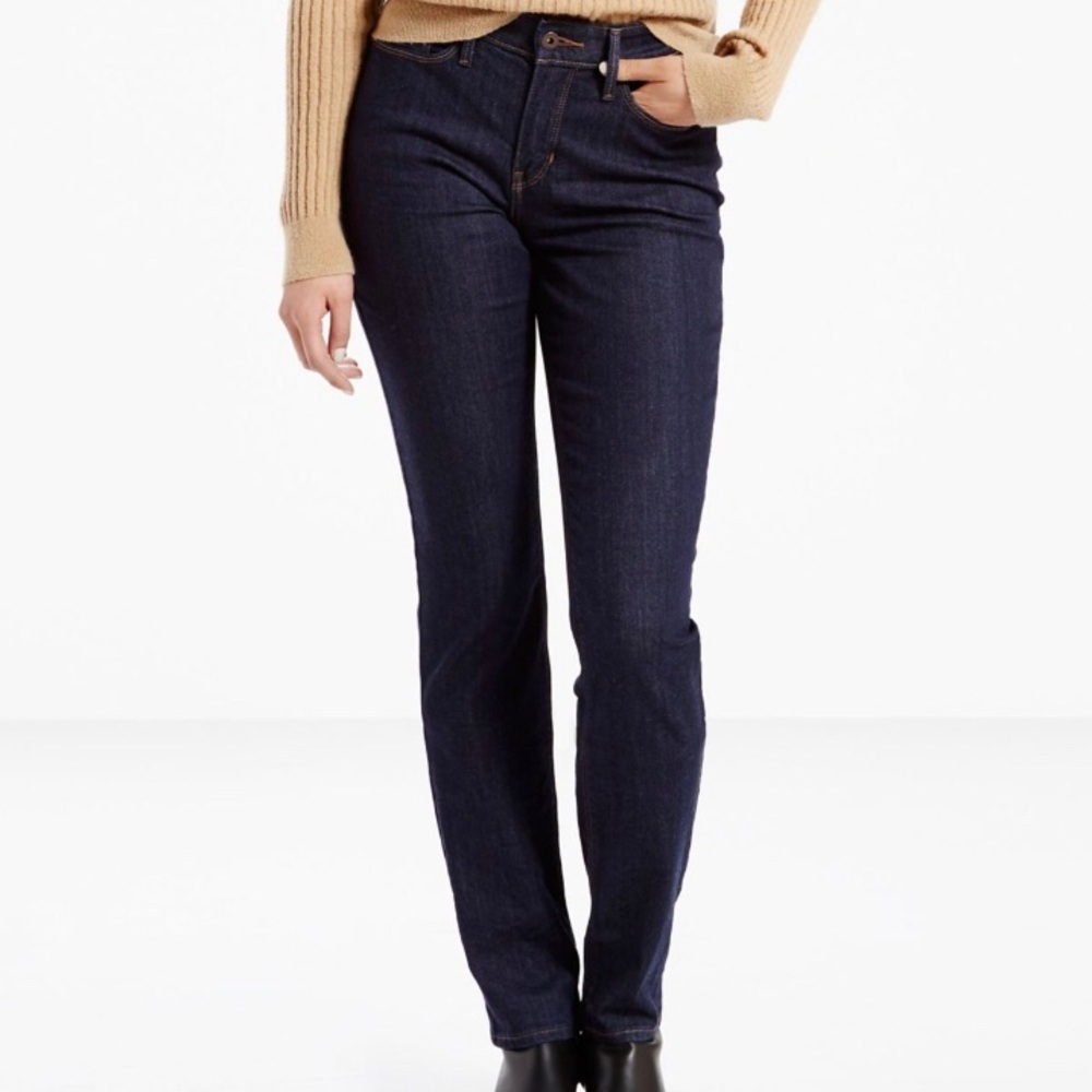 Levi’s 525 “Perfect Waist” Straight Leg Jean